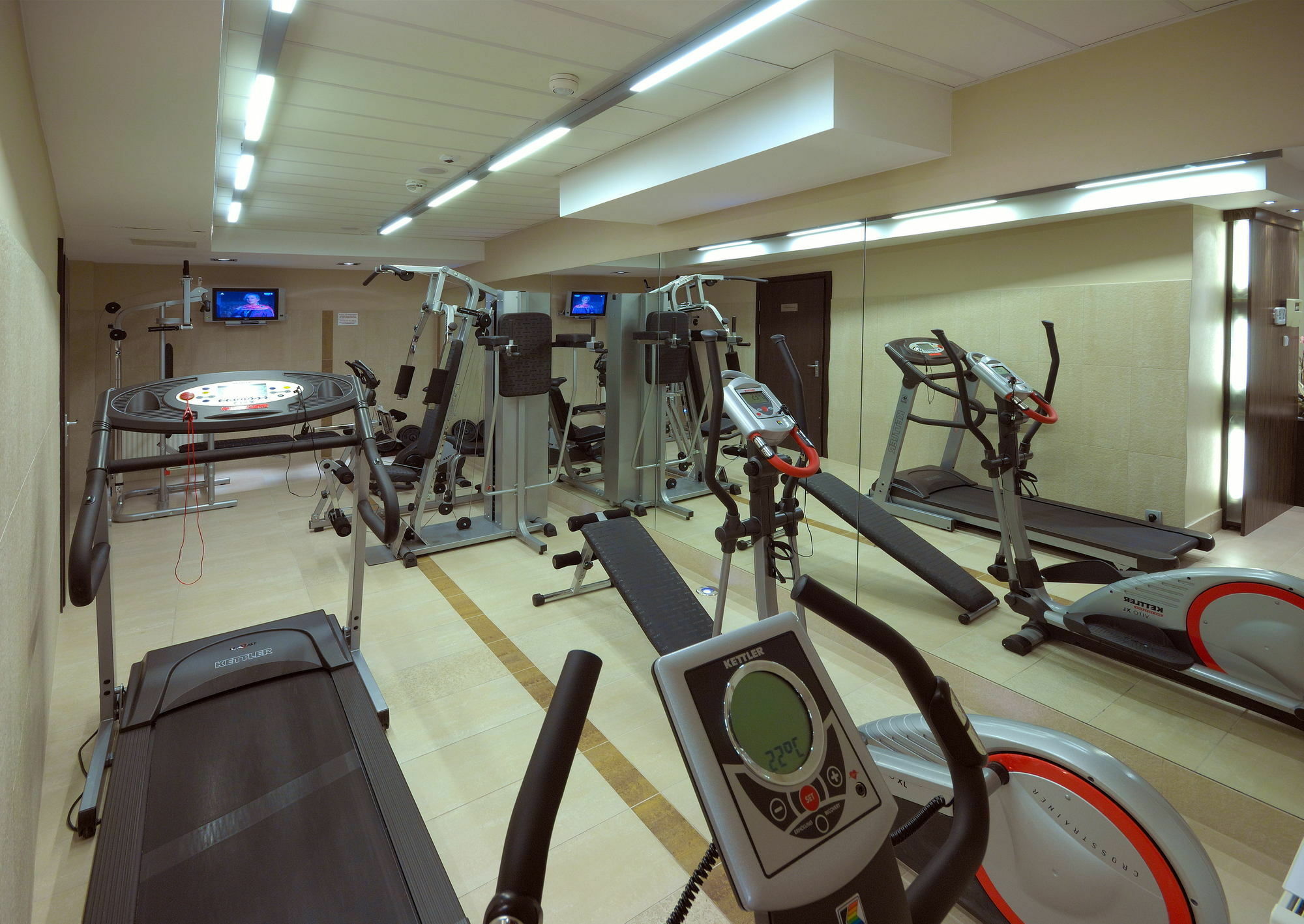 Qubus Hotel كيلتشي المرافق الصورة